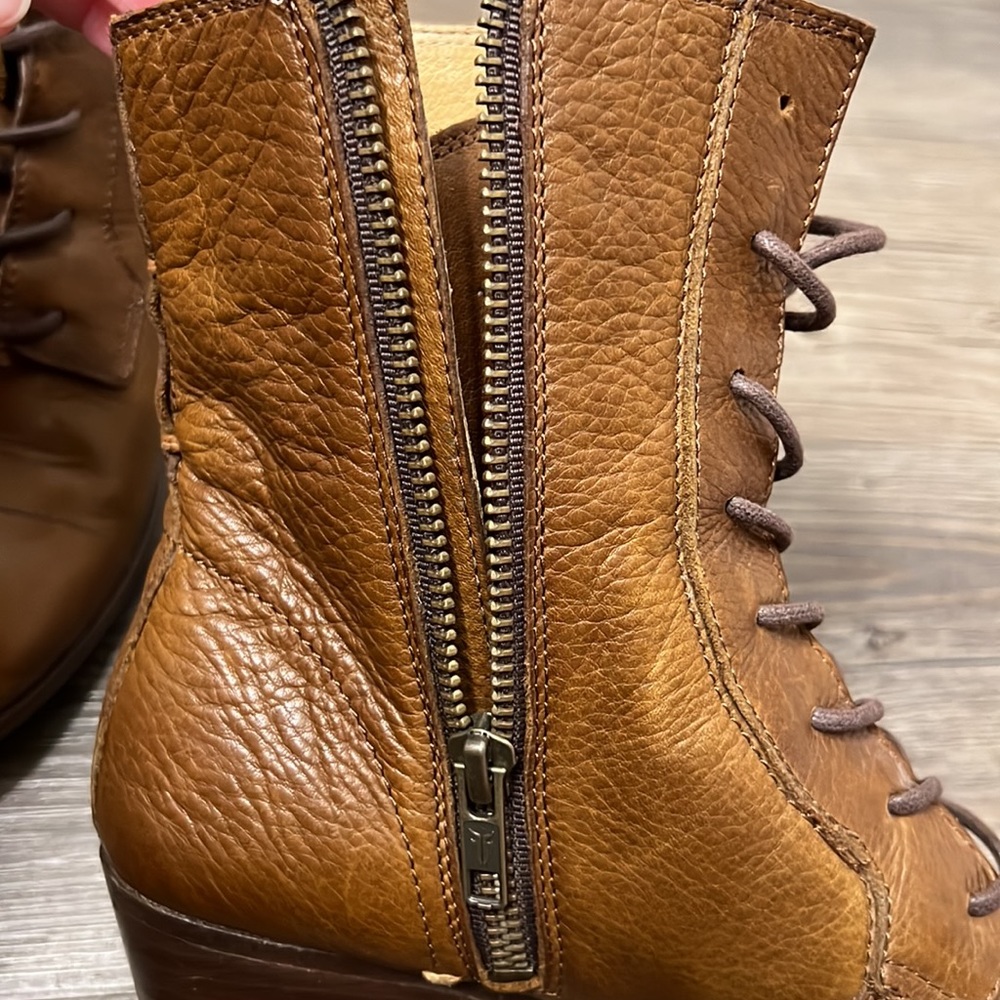 Frye Courtney Brown Leather Lace Up Vintage Low Heeled Everyday Ankle Booties - Picture 10 of 12